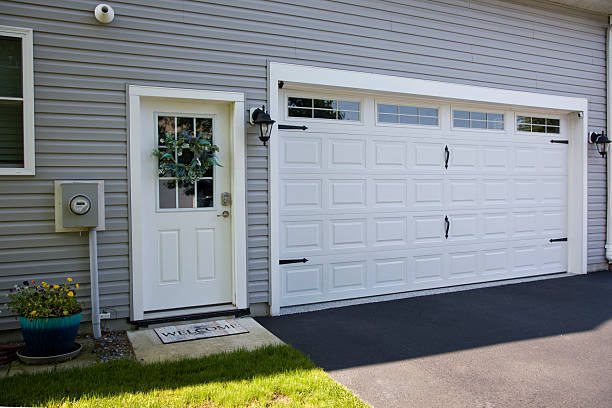 24/7 Emergency Garage Door Panel Replacement experts in Cana, VA
